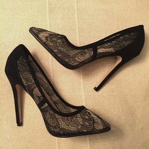 Black lace pumps